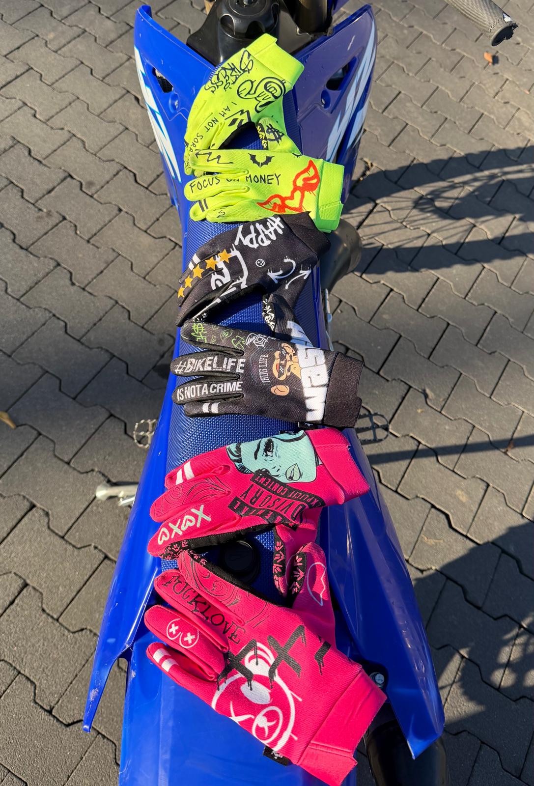 GANGSTER PACK 3 GUANTES (AMARILLO + ROSA + NEGRO)