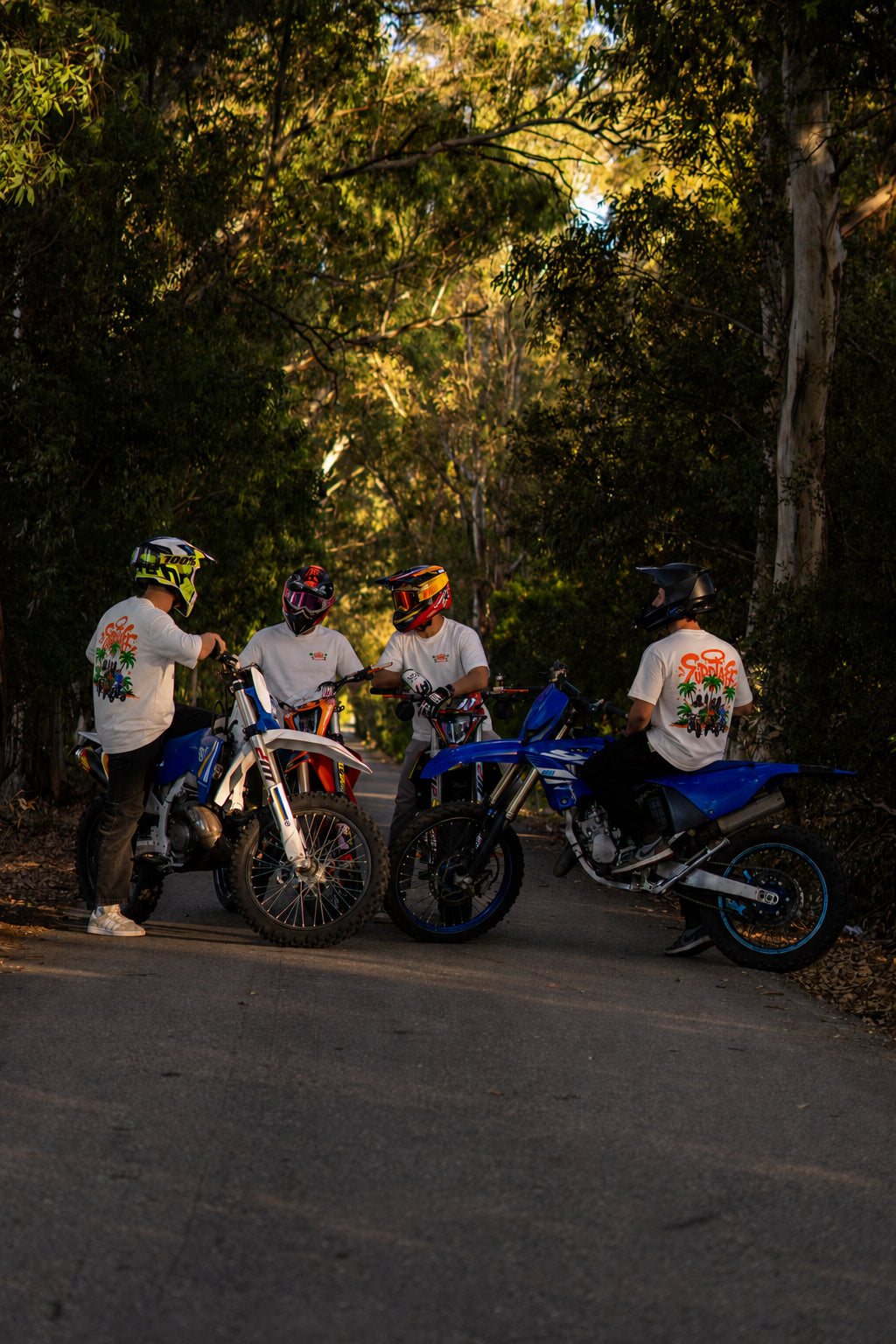 [DROP 003 / EDICIÓN LIMITADA] CAMISETA OVERSIZED UN VERANO EN SUPERMOTARD 2