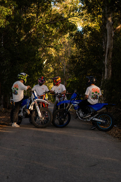 [DROP 003 / EDICIÓN LIMITADA] CAMISETA OVERSIZED UN VERANO EN SUPERMOTARD 2